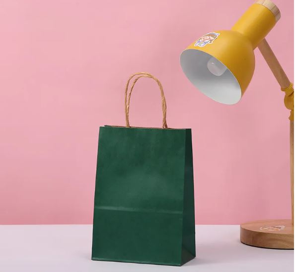 Bolsa Verde Kraft para Regalo 16x21.5x8cms.