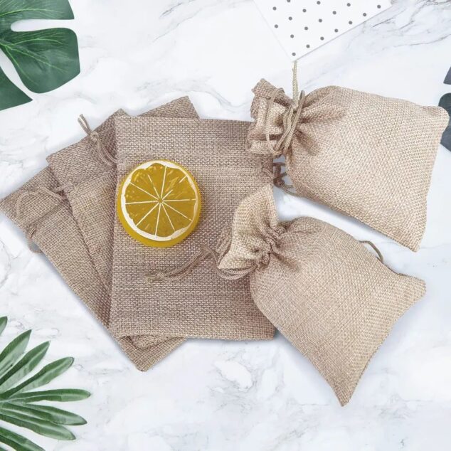 BOLSA DE YUTE IMPORTADO COLOR NEGRO 9X12CMS. PAQ. X 10U.