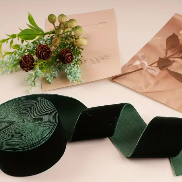 CINTA DE TERCIOPELO VERDE 40MM X 10 METROS