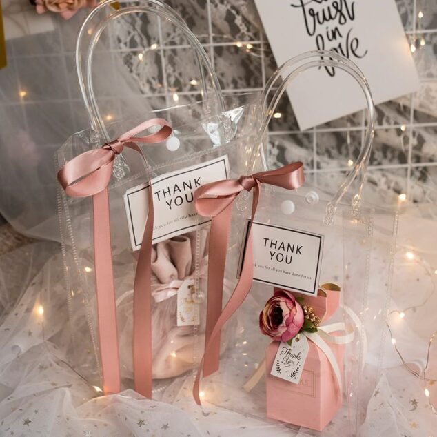 BOLSAS PVC #4 15X7X20 CMS. TRANSPARENTES PARA REGALOS